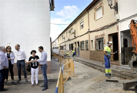 El Ayuntamiento ejecuta la renovación del saneamiento y abastecimiento