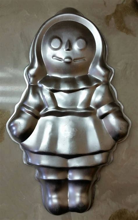 Vintage Wilton Cake Pan Storybook Rag Doll Raggedy Ann