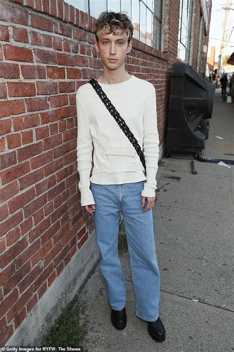 Troye Sivan Shows Off His Edgy New Blonde Highlights At New York