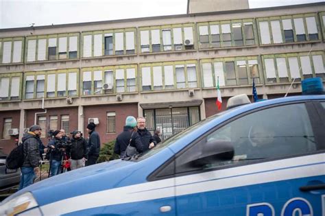 Carcere Minorile Di Beccaria 13 Agenti Arrestati E 8 Sospesi