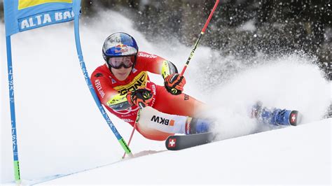 Alta Badia Marco Odermatt Wehrt Henrik Kristoffersen Ab Alexander