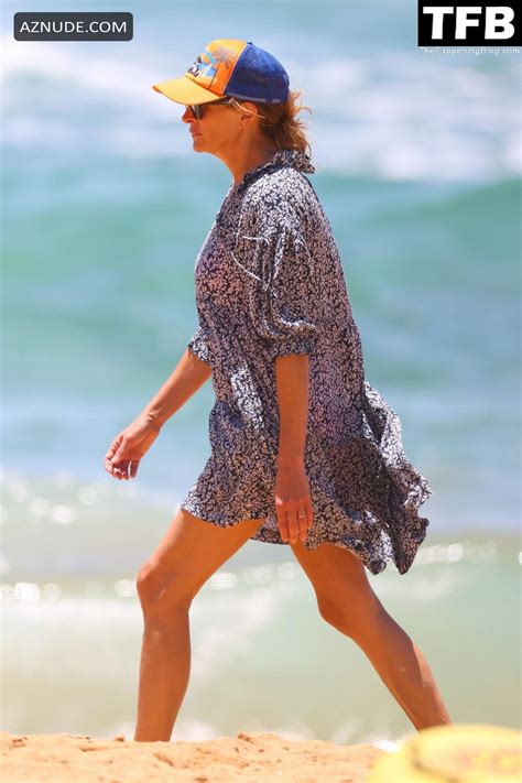 Julia Roberts Sexy Seen Showing Off Her Tits And Ass At The Beach In Sydney Aznude