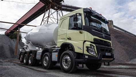 Volvo Trucks F Hrt Mit Dem Neuen Volvo Fmx Seinen Robustesten