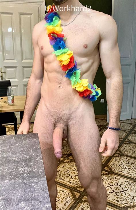 Uncut For The Nudes NSFW GAY NUDE PICS ORG