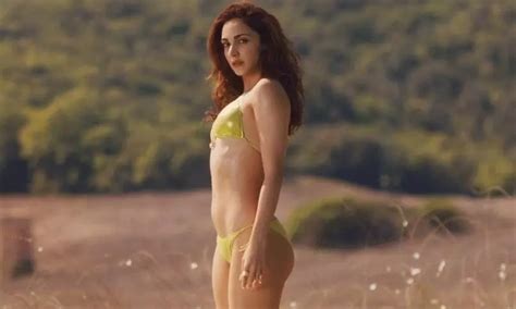 Kiara Bikini Shot Did They Use AI Kiara Bikini Shot Did They Use AI