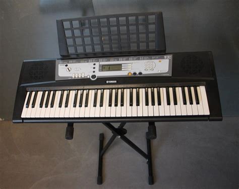 Keyboard Yamaha Psr E Kaufen Auf Ricardo