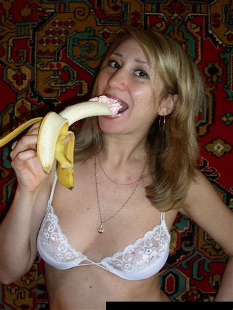 Hot Blonde Amateur Lingerie Banana X Porn Pic