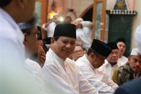 Foto Prabowo Ungkap Pidatonya Soal Indonesia Bubar Tahun Atas