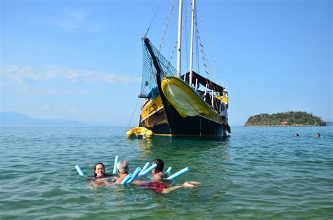 Passeio De Escuna Paraty Tours