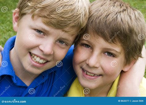 Smiling Friends Royalty Free Stock Photography Image 863377