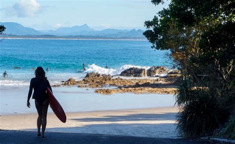 Live By The World S Best Beach The Pass Byron Bay Australia