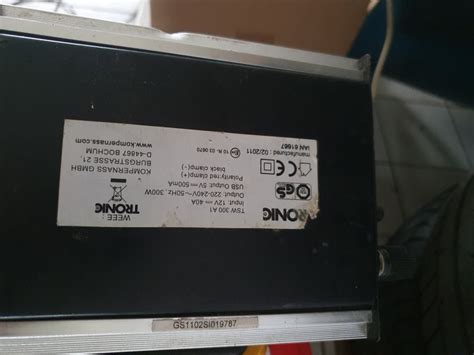 Tronic Power Inverter Pretvara Napona Sa V Na V W