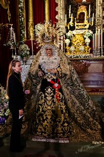 Esencias Cofrades Solemne Besamanos en honor de María Stma de la