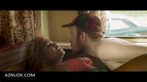 SERIAL KELLY NUDE SCENES AZNude