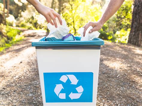 Técnicas de reciclaje para diferentes materiales Parques Alegres I A P