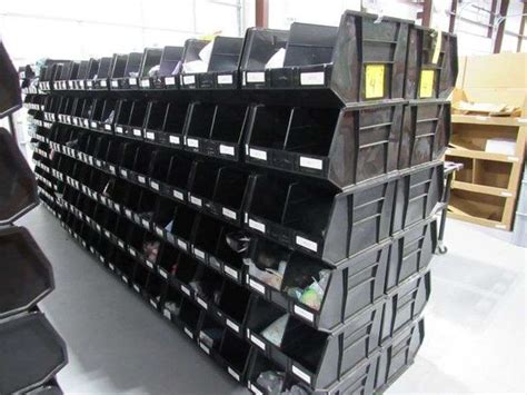 (108) PLASTIC ULINE BINS, SOME WITH DIVIDERS MDL S-12420 AND (32 ...