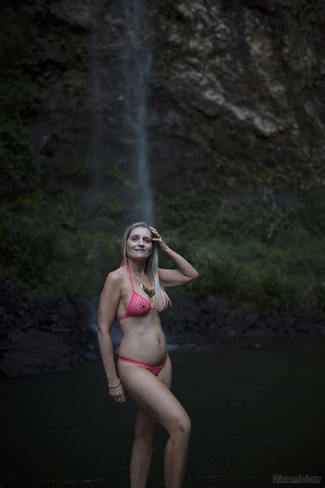 Bikini Model Kmk AI Enhanced Mega Twin Falls Topaz Sharpen Faceai Porn Pic