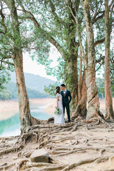 The Forest & Lake: A Hong Kong pre-wedding shoot. Part I | French Grey