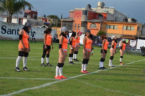 Enteproducciones Football Americano En Bikini
