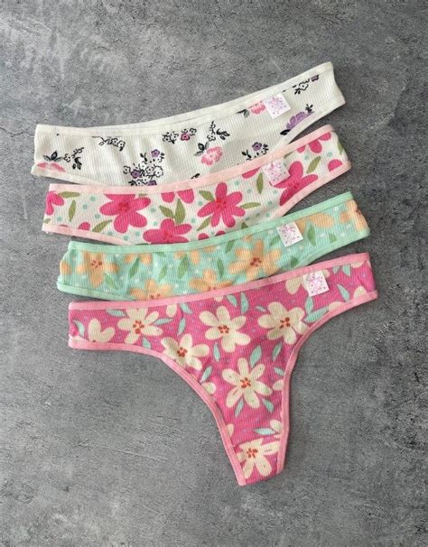 Less Spring Pack X12 Miutopia Lingerie