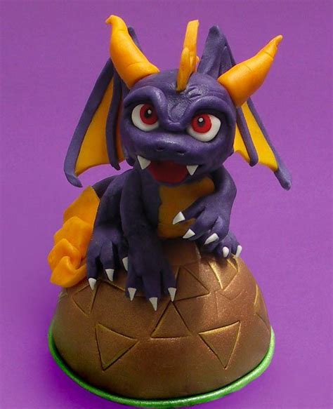 Tutorial Di Cake Design Come Si Fa Spyro Degli Skylanders Con La Pasta