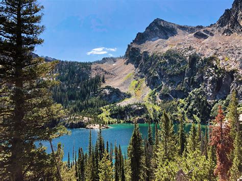 Outventure Of The Week Hiking To Alpine Sawtooth Lakes Sawtooth