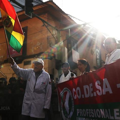 Pussy Riot exigió aborto legal y seguro en un concierto en México