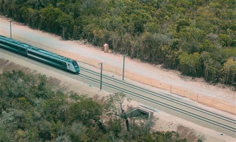 Vamos a entregar buenas cuentas AMLO en supervisión del Tren Maya