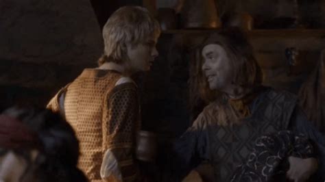 OMG He S Naked That Extra That Freed The Peen From Game Of Thrones This Week OMG BLOG