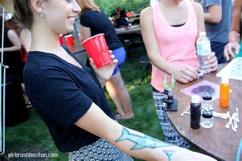 Backyard airbrush tattoo party | Airbrush Boston