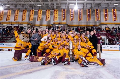 Both Minnesota Gophers Hockey Teams Ranked 2 To Start The Season The