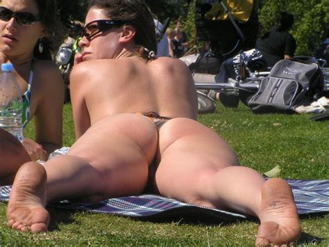 Sun Tanning Grass Leg Bikini Porn Pic