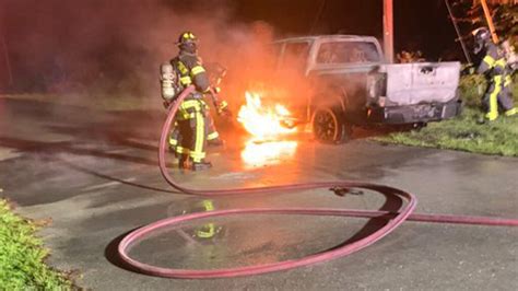 Fire Crews Respond To Pickup Truck Fire In Lehigh Acres S W Florida Daily News Fort Myers