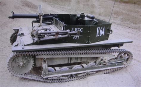 Britains Ltd Carden Loyd Tankette And Universal Bred Gun Carrier