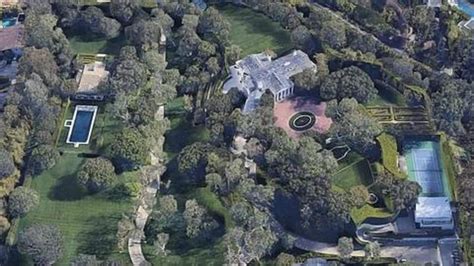 Jeff Bezos Mansion 165 Million - FinnEwing