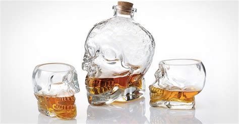 Skull Head Flaske Med Shotsglas - MANDESAGER