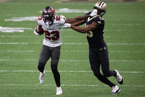 Bucs Cornerbacks Tweet About Michael Thomas Is Going Viral The Spun