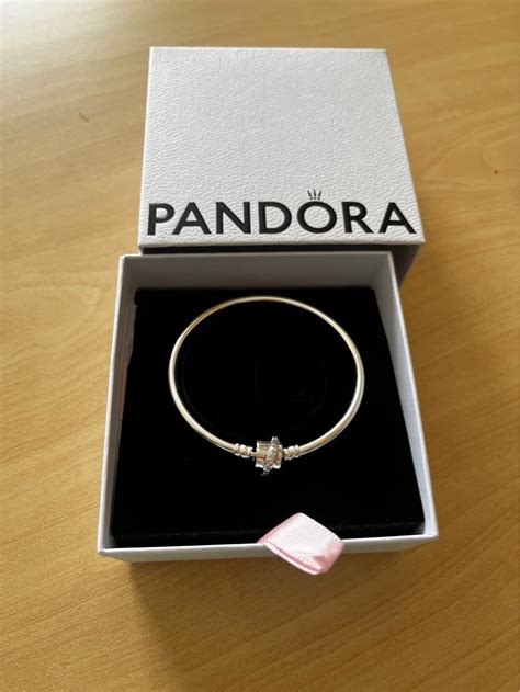 Pandora Moments Sparkling Shooting Star Clasp Bangle Bracelet Fesyen