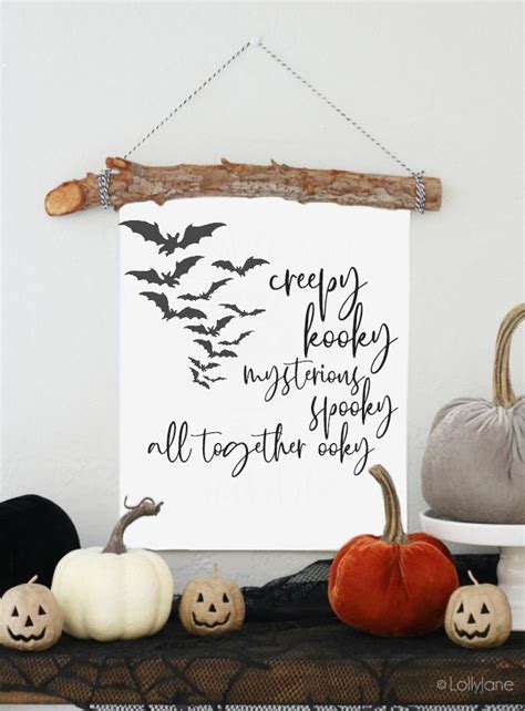 FREE Addams Family Printable Art, Easy Halloween Decor! | Easy halloween decorations, Halloween ...