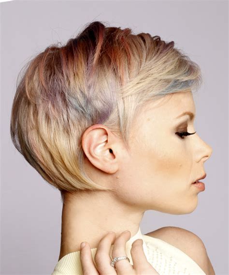 Sleek Dual Tone Pixie Haircut With Grown Out Bangs