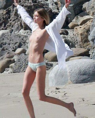 Stella Maxwell Nude Porn Pictures XXX Photos Sex Images PICTOA