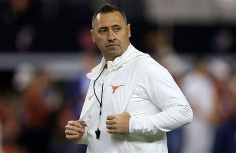 Who is Texas Coach Steve Sarkisian's wife? Meet Loreal Smith