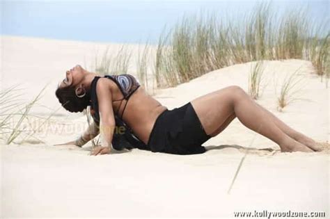 Hot Sexy Neetu Chandra Photos Kollywood Zone