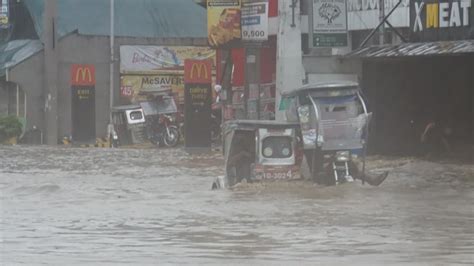 Rappler On Twitter Look Residents And Drivers Experience Knee Deep