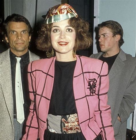 Annie Potts During The Premiere For ‘pretty In Pink In 1986” 80s