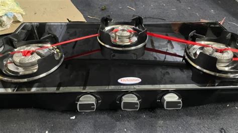 Lpg Gas Stove 3 Burner, Automatic at ₹ 2300 in New Delhi | ID: 2851862008988