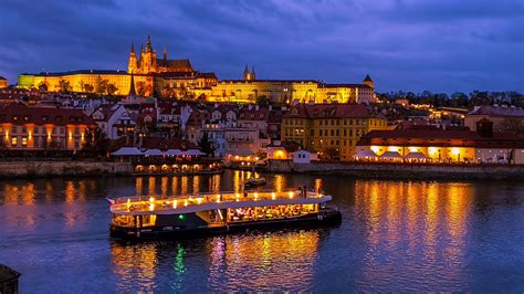 Prague: 50-Minute Sightseeing Evening Cruise | GetYourGuide