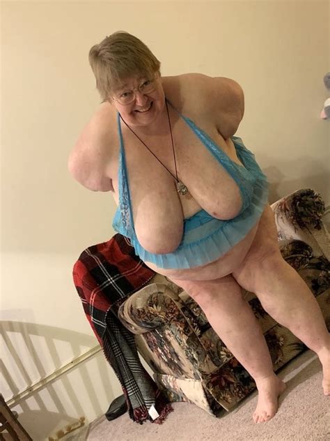 Saggy Old Women Stripping Old Pussy Net