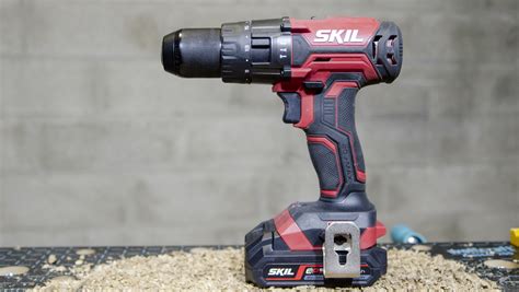 La Skil 3020 HB intègre notre guide des meilleures perceuses à