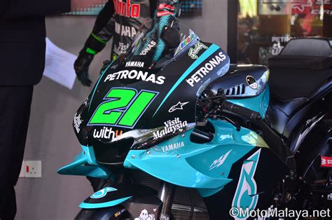 Motogp Petronas Yamaha Srt Unveils Livery Bikesrepublic